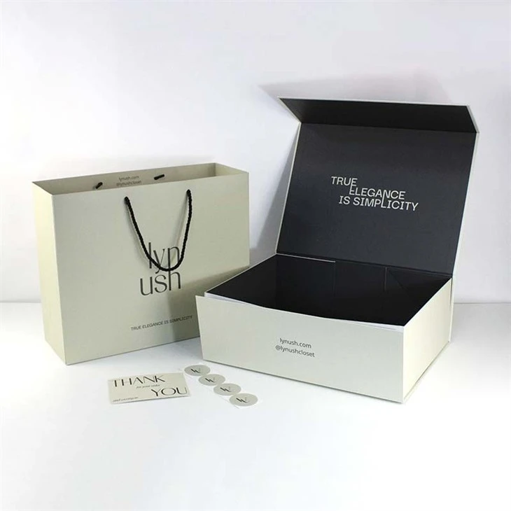 Magnetbox und Geschenktüten-Set